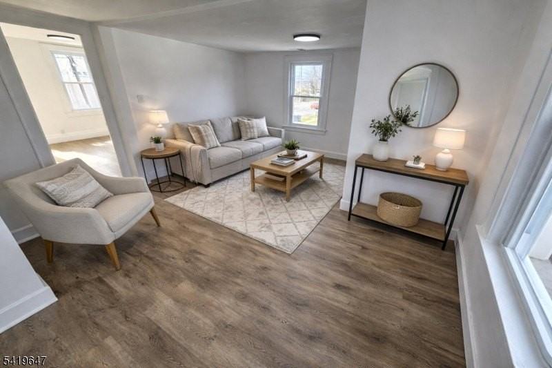 611 New York Ave #2 - Photo 3 of 16