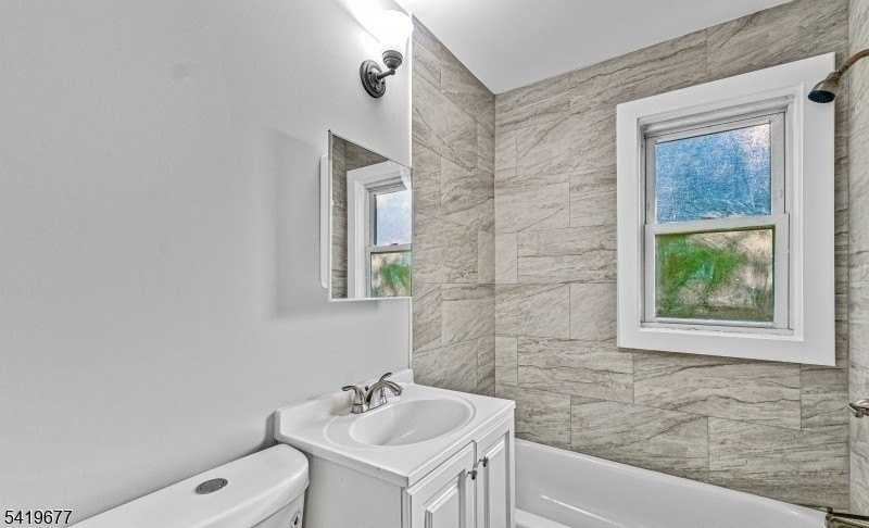 6 Armstrong St - Photo 6 of 15