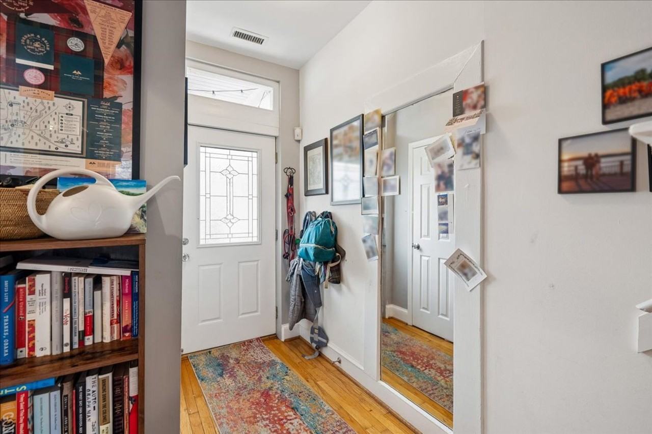 1373 Quincy St Nw - Photo 4 of 18