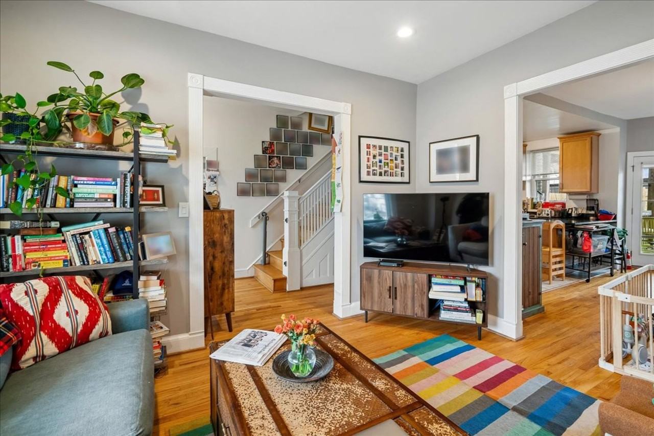 1373 Quincy St Nw - Photo 5 of 18