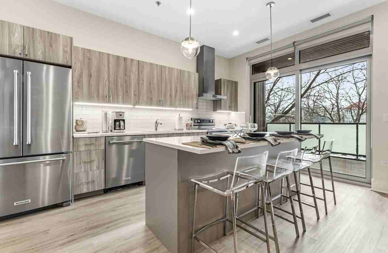 435 Madison Street - Photo 3 of 16