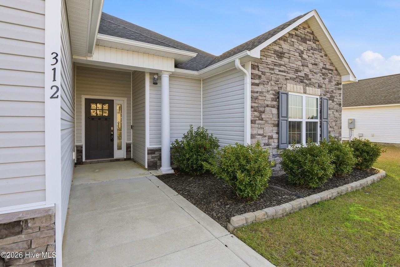 312 Wood House Dr - Photo 3 of 50