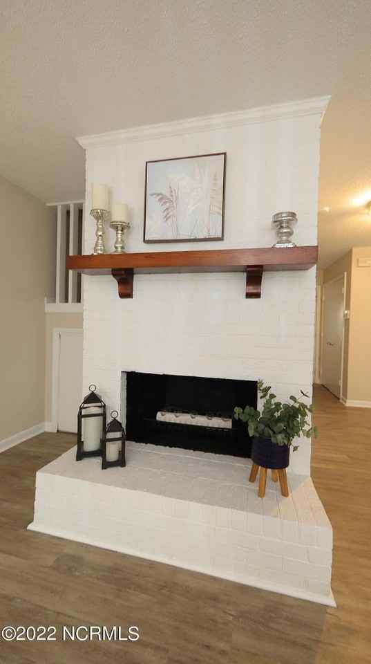 3959 Wendy Ln - Photo 6 of 23