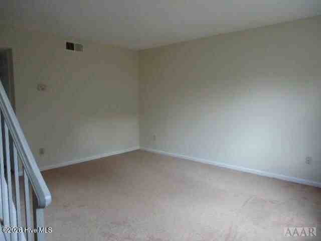 608 W Church St - Photo 2 of 7