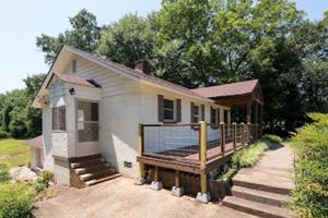featured image of 2615 W Main St
