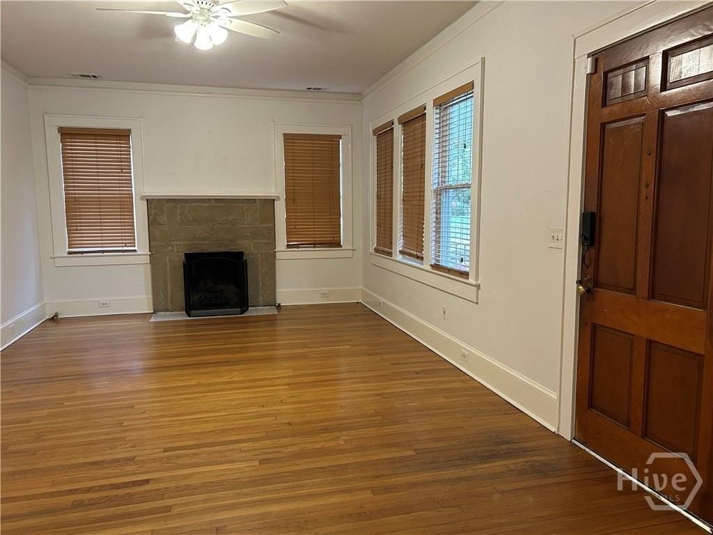 1106 E 51st St - Photo 5 of 27