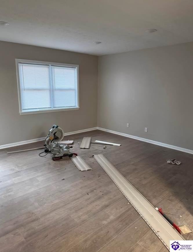 1102 Asbury Cir E - Photo 5 of 12