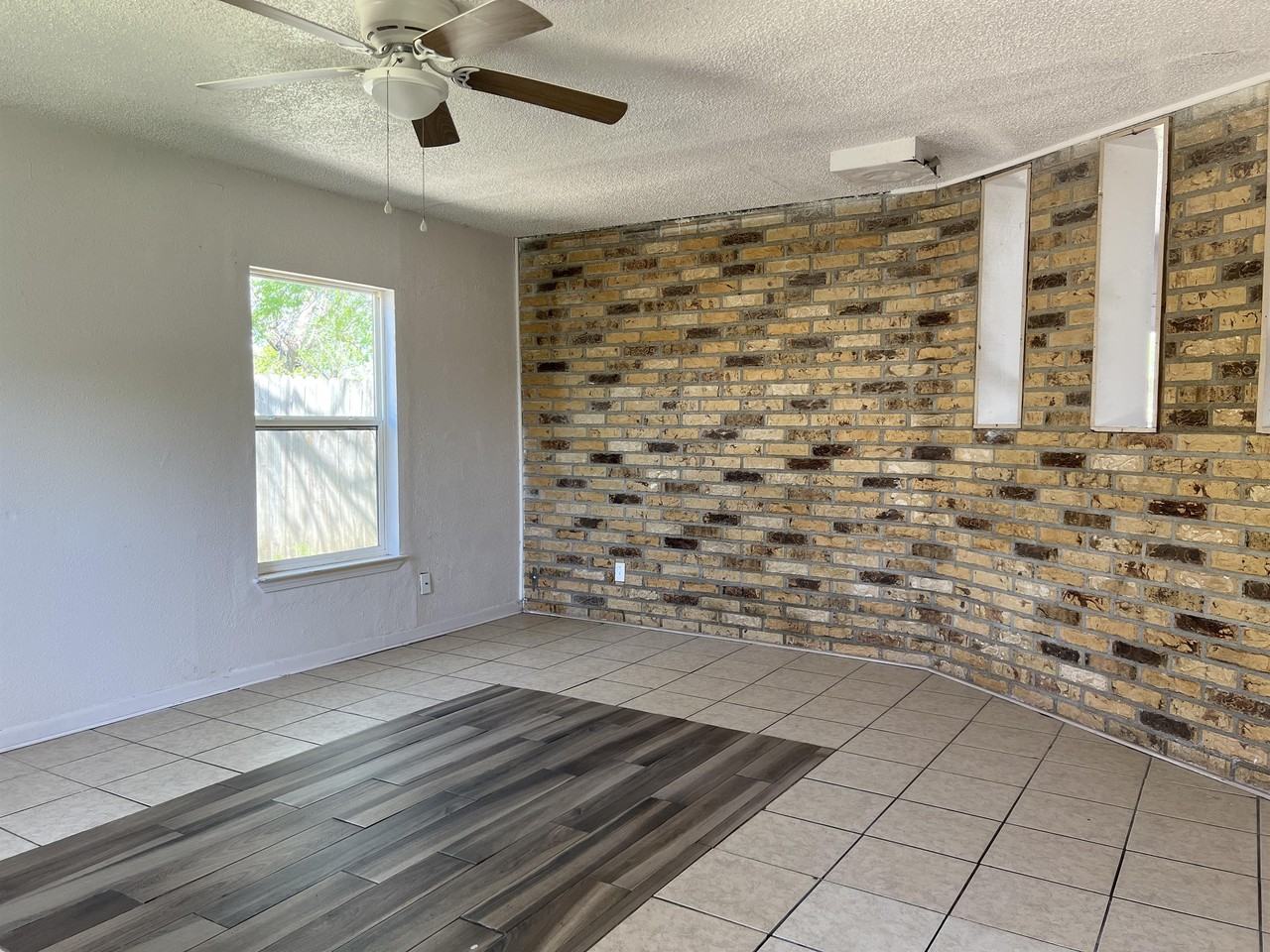 1509 White Ave #1 - Photo 2 of 12