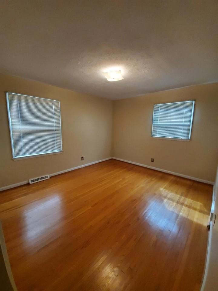 3499 Brunswick Rd - Photo 6 of 16