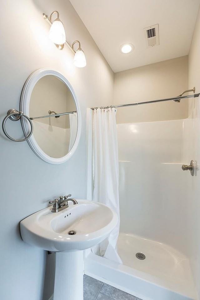 519 Plunkett St - Photo 6 of 31