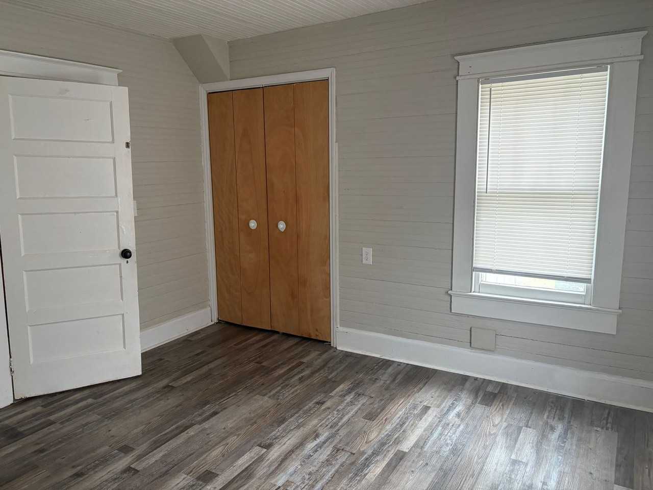 1712 Edenton St - Photo 5 of 8