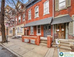 featured image of 1139 W Linden St