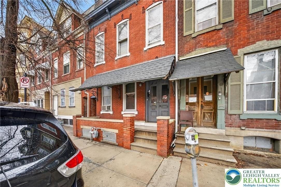 1139 W Linden St - Photo 2 of 26