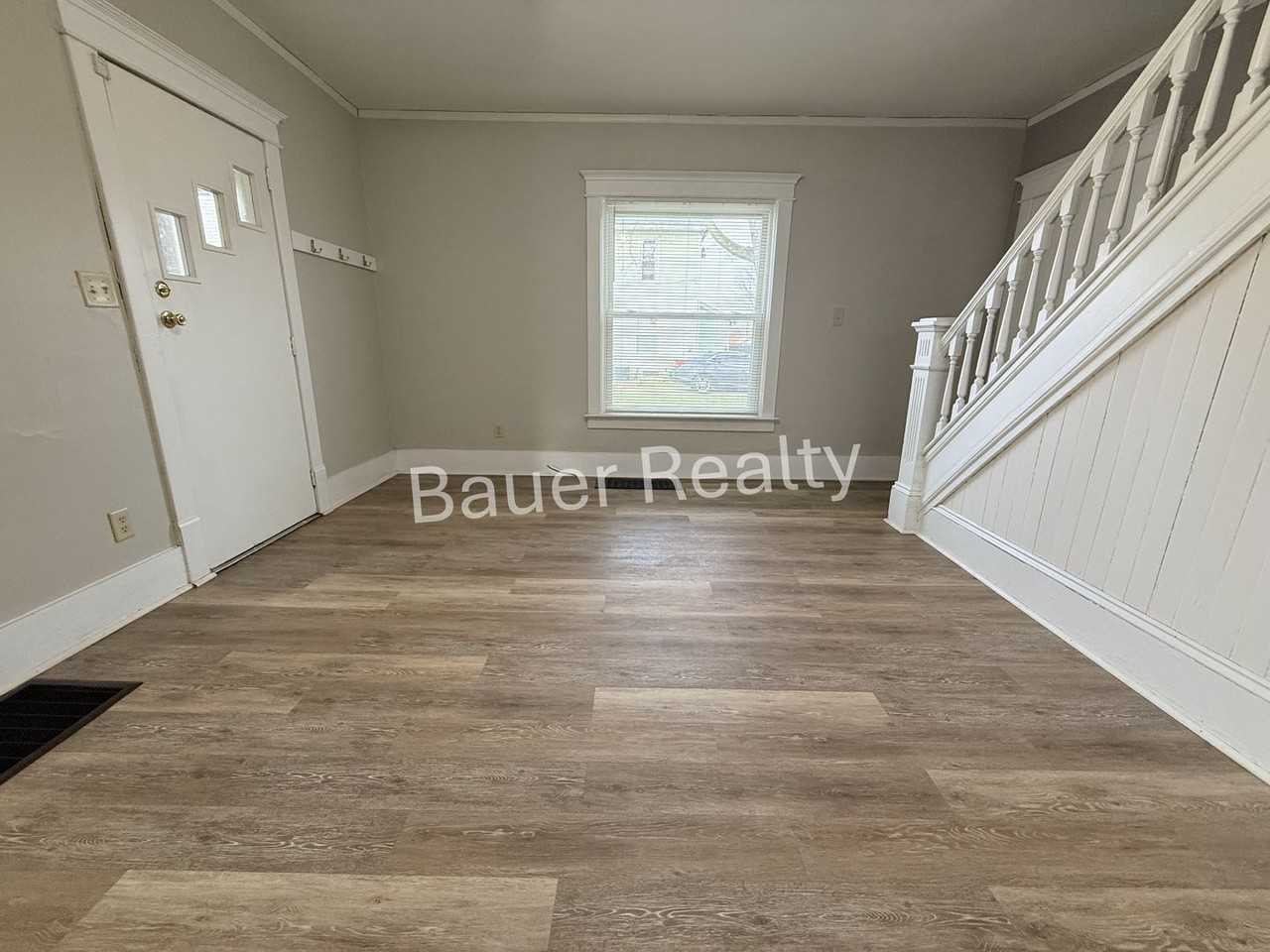 442 E 4th St - Photo 3 of 12