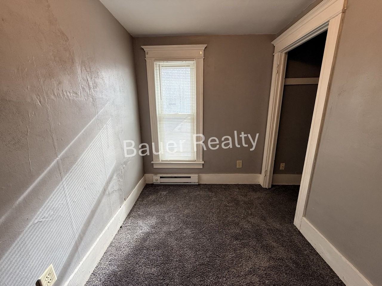 442 E 4th St - Photo 6 of 12