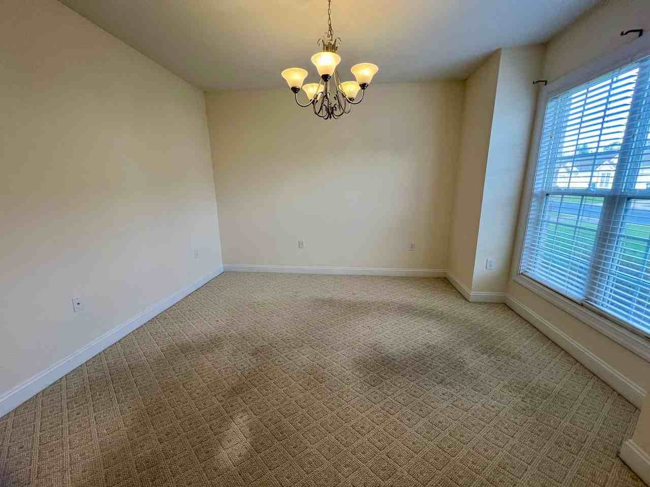 6 Crocetti Ln - Photo 5 of 33