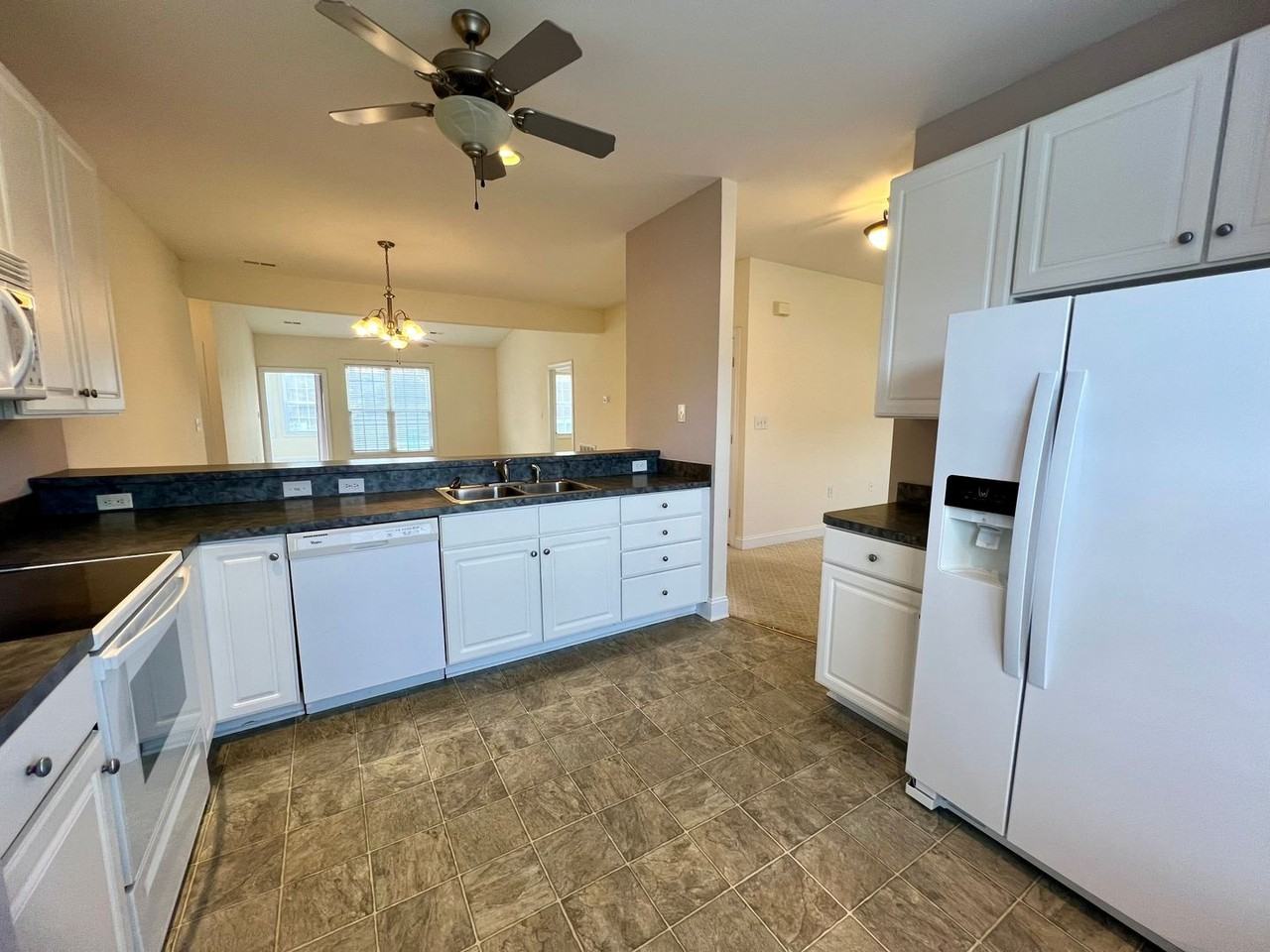 6 Crocetti Ln - Photo 7 of 33