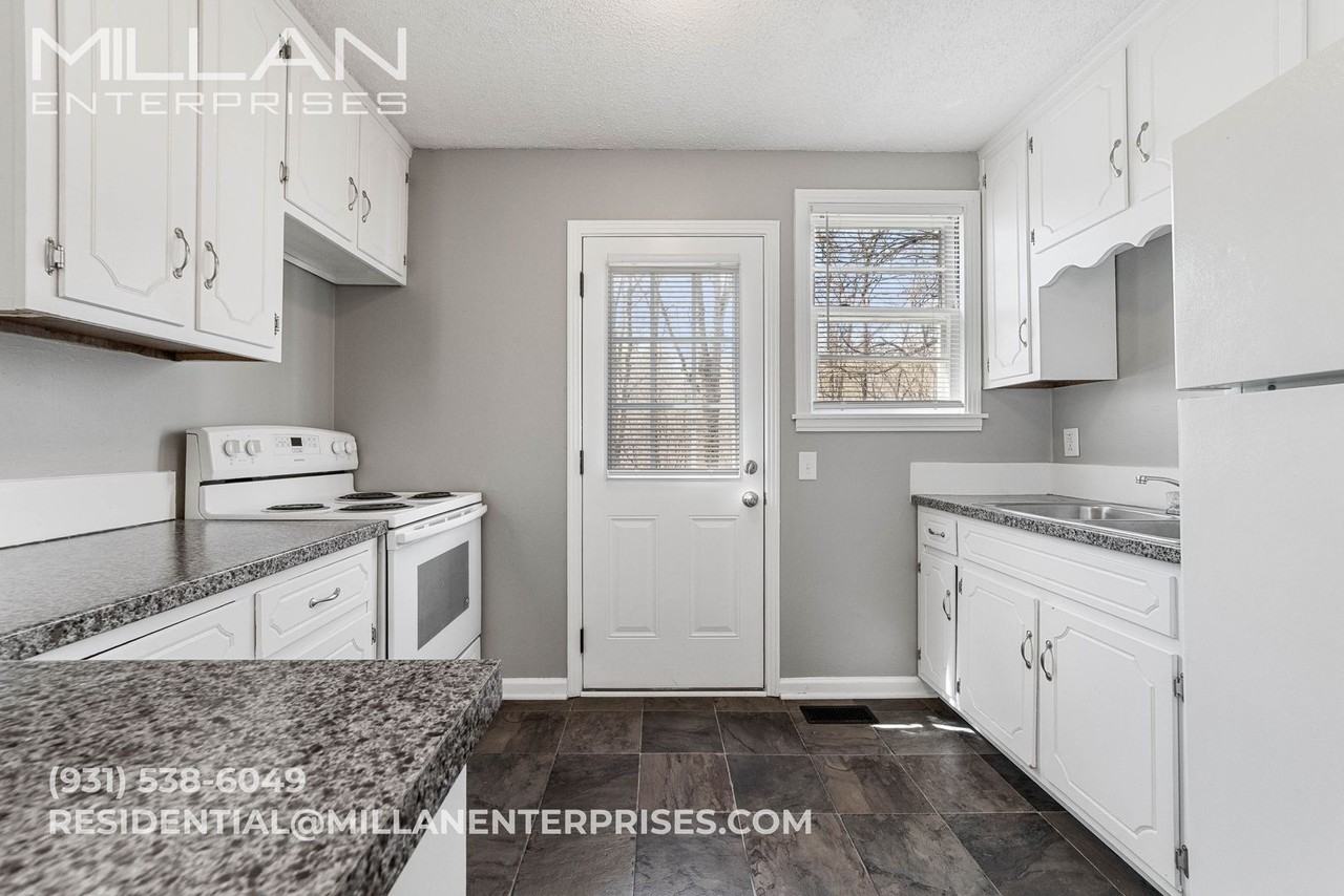 1318 Vogue Hill Rd - Photo 7 of 22