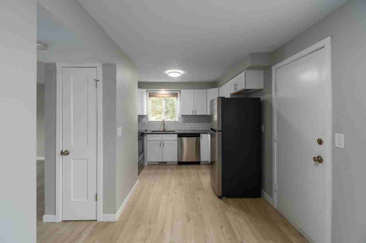 207 N Liberty St #2 - Photo 5 of 26