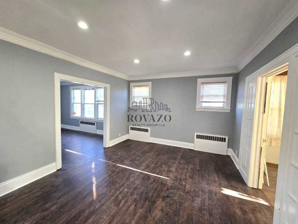 231 Williamson Ave #1 - Photo 4 of 8