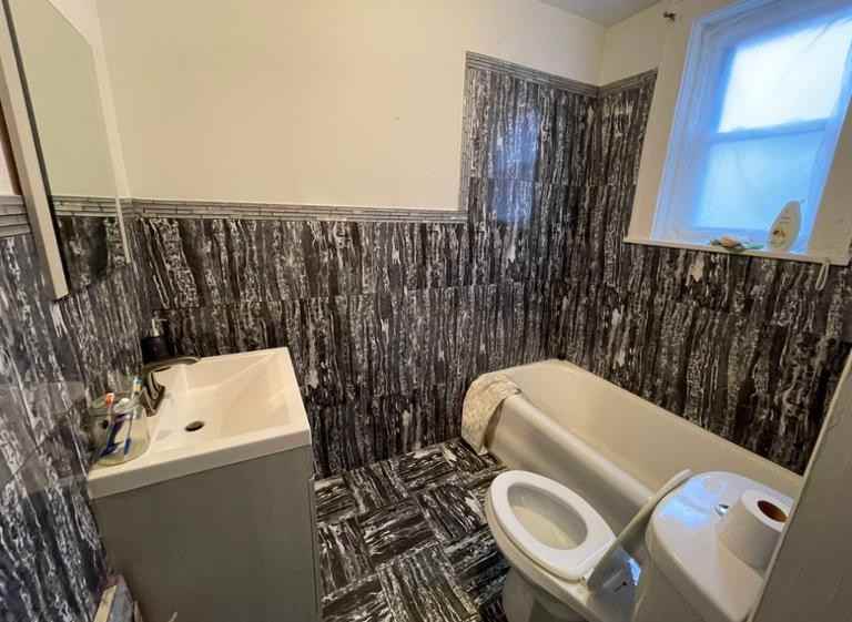 328 N 12th St #10 - Photo 4 of 4