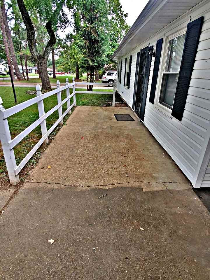406 Clearview St Sw - Photo 2 of 12