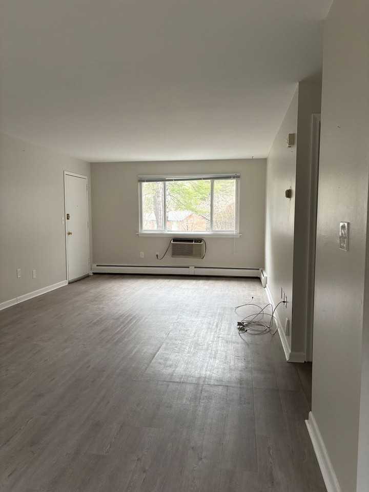 B09 Nanni Dr - Photo 4 of 8