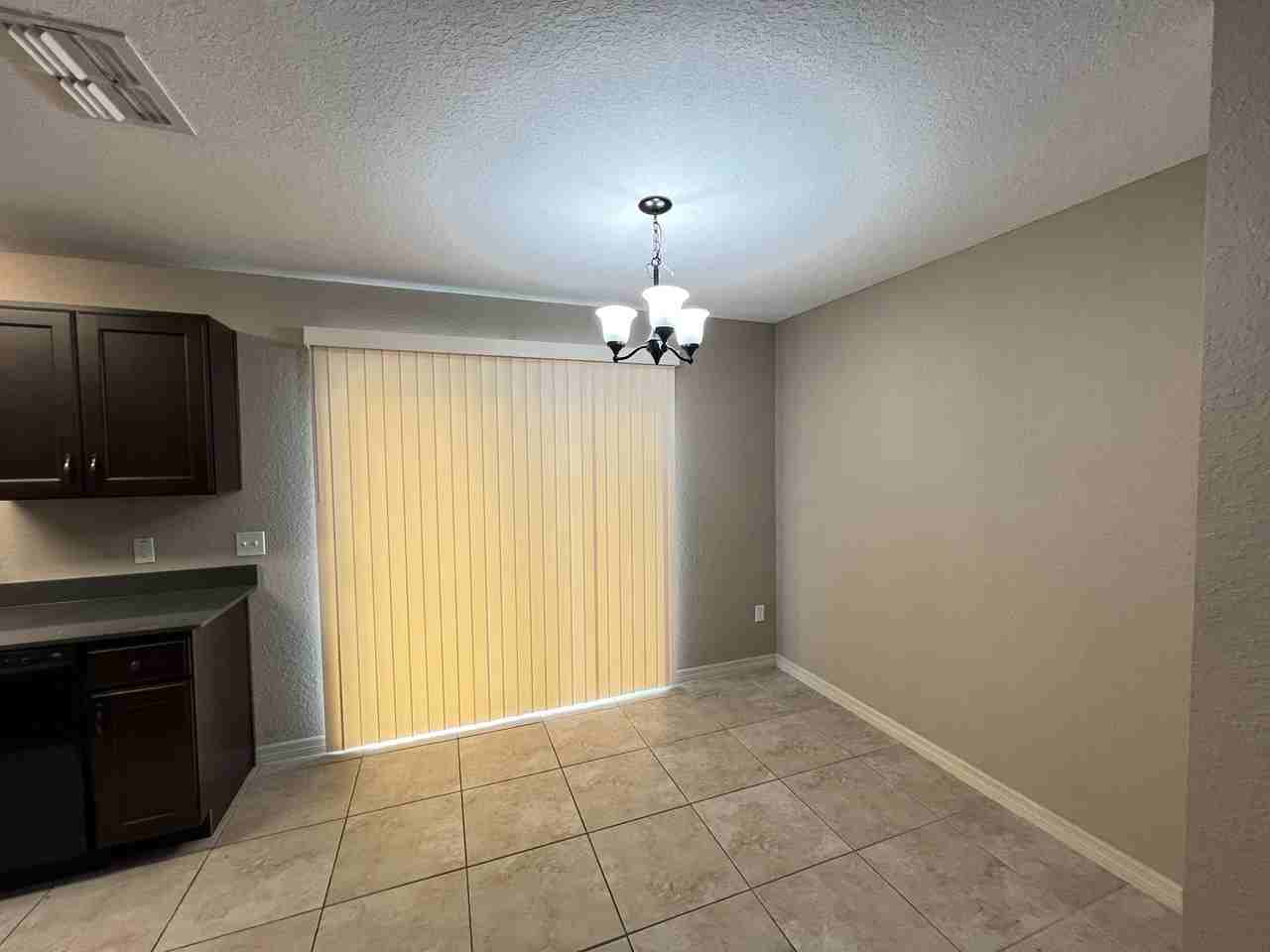 485 Marion Oaks Ln - Photo 7 of 23