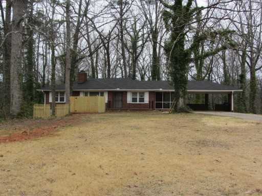 2059 Honeysuckle Ln Sw #B - Photo 4 of 11