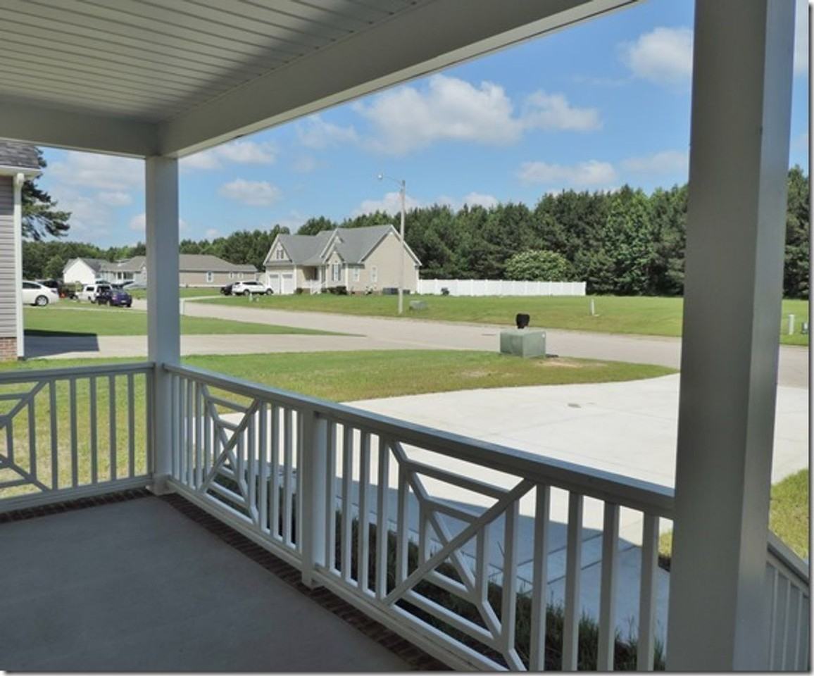 4827 James Town Dr - Photo 4 of 22