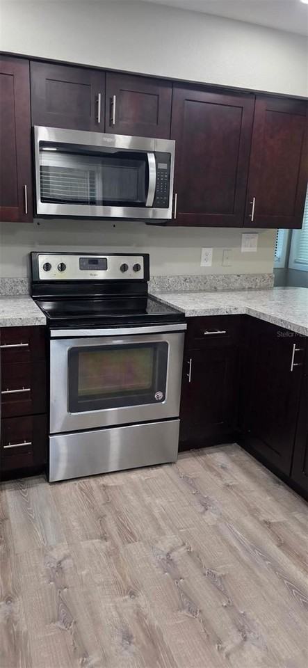 25829 Westmoreland St - Photo 5 of 12