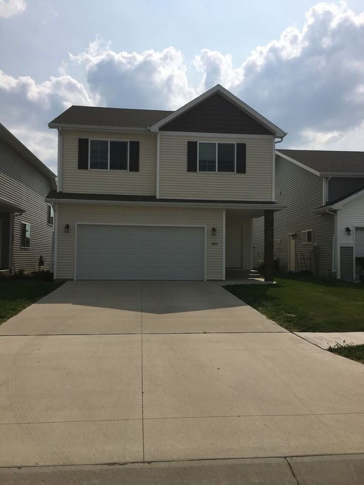 5884 57th Ave S - Photo 2 of 14