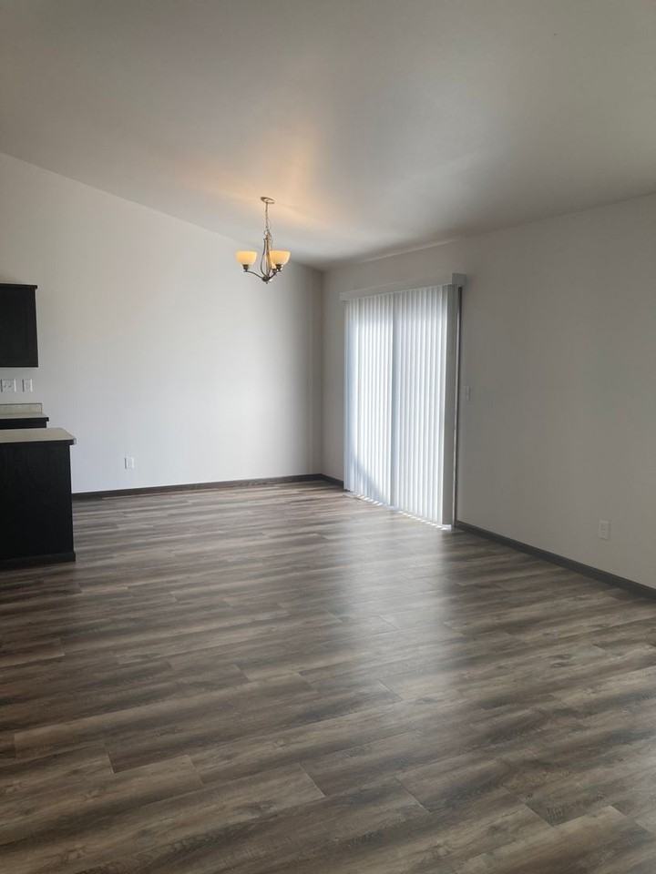 5884 57th Ave S - Photo 4 of 14