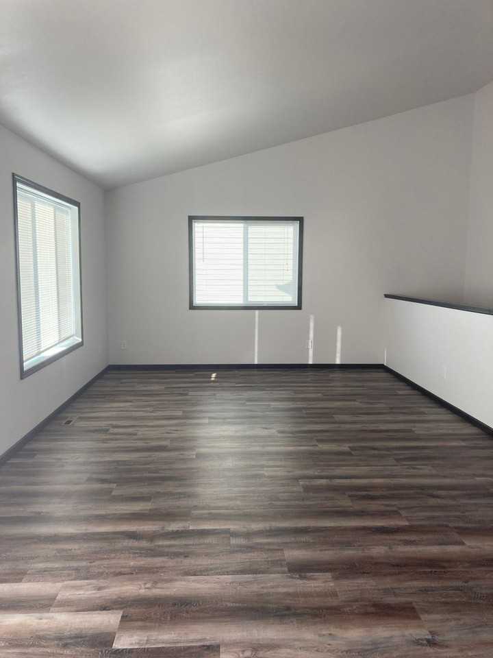 5884 57th Ave S - Photo 5 of 14