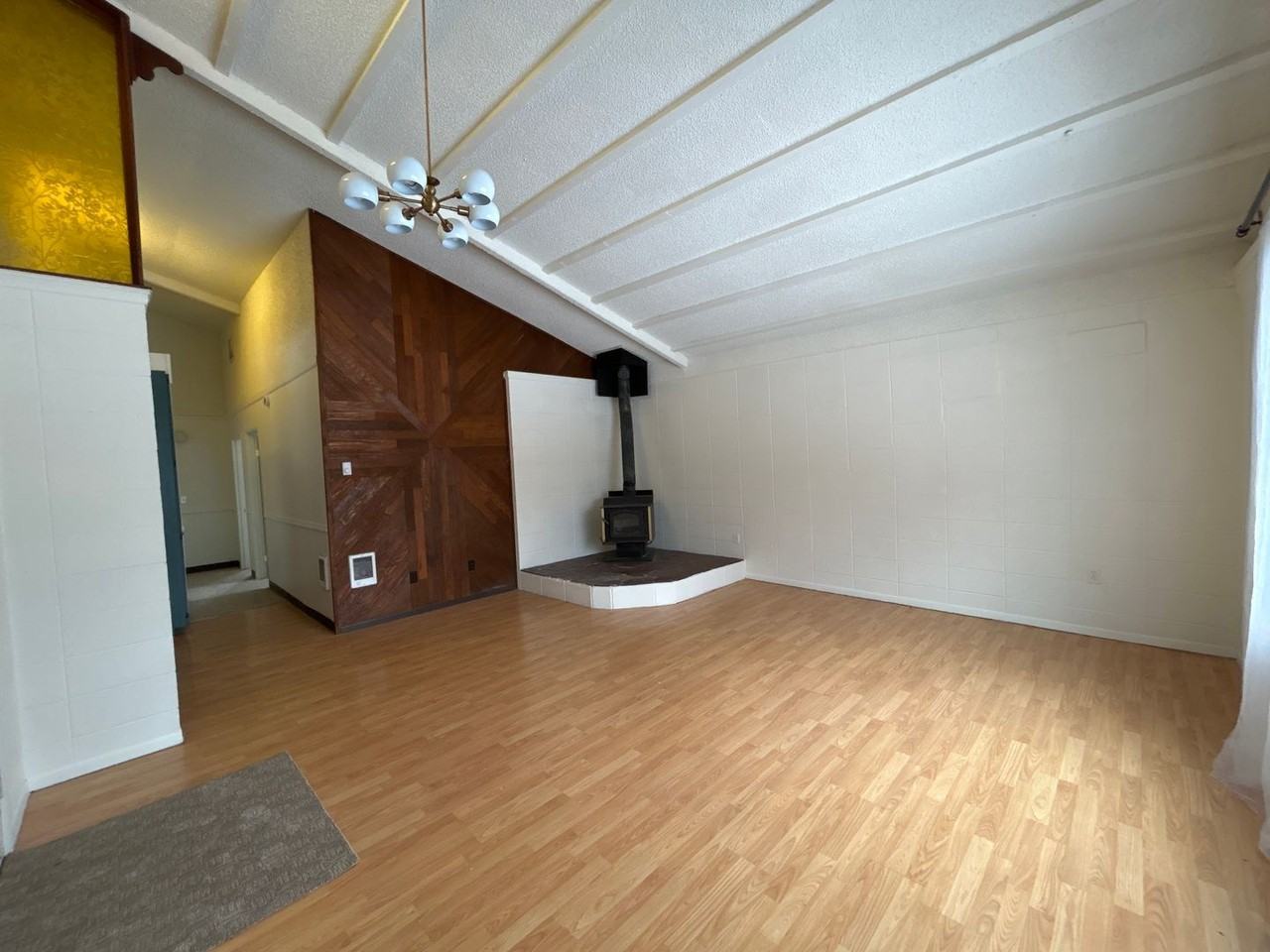 325 Bain Ln - Photo 3 of 4