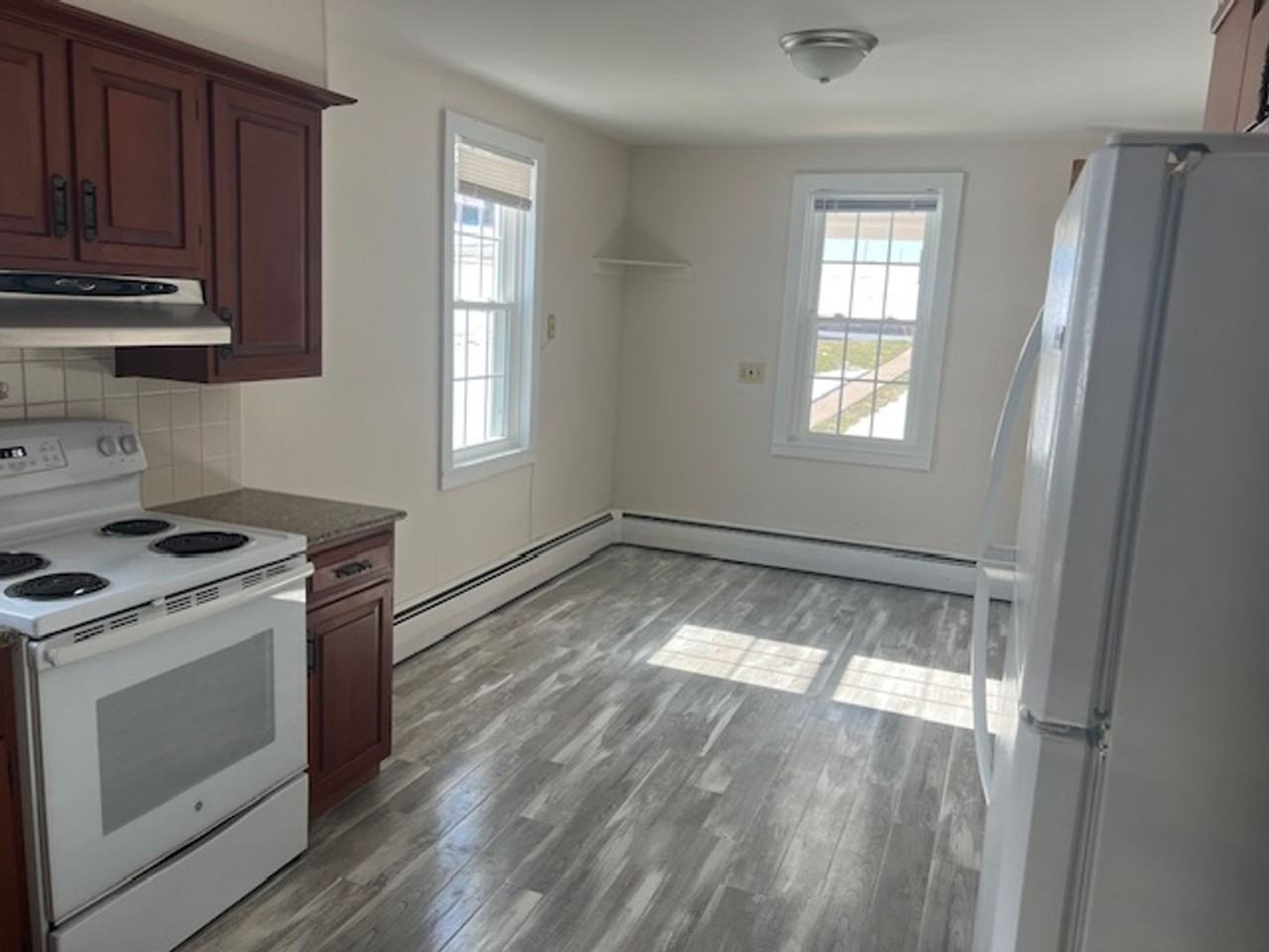 208 Bell Rd - Photo 3 of 38