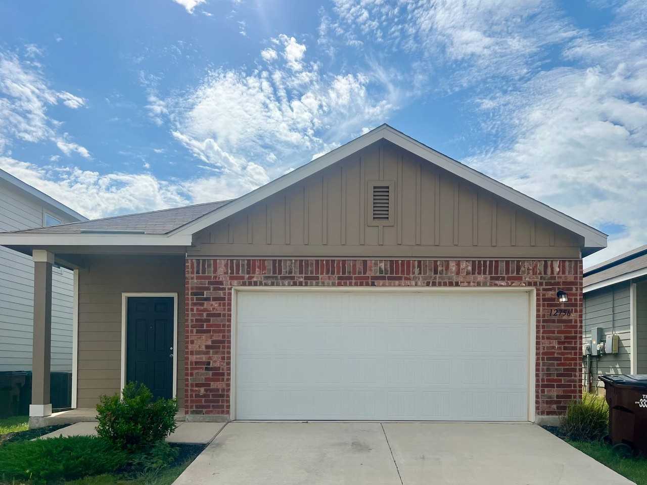 12756 Cygnus - Photo 2 of 25