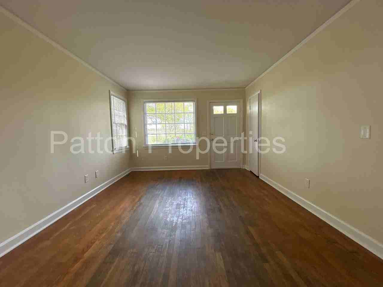 1534 S Kilbourne Rd - Photo 4 of 20