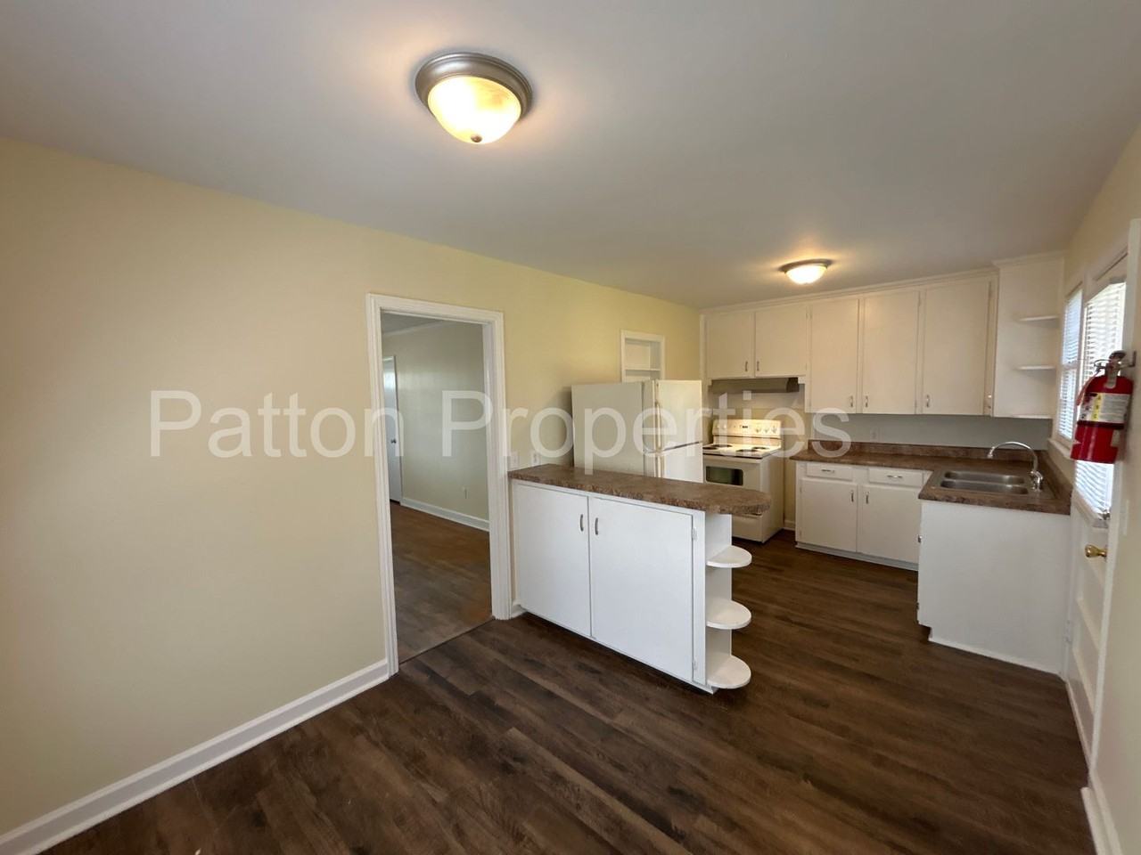 1534 S Kilbourne Rd - Photo 7 of 20