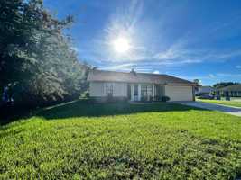 featured image of 13326 Currituck Dr N