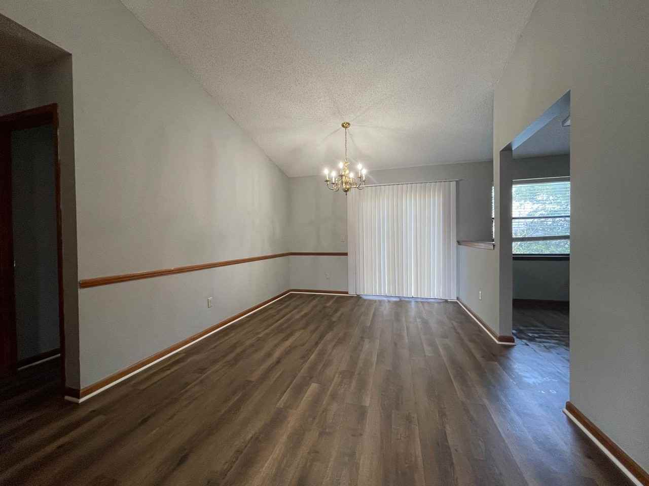 13326 Currituck Dr N - Photo 5 of 12