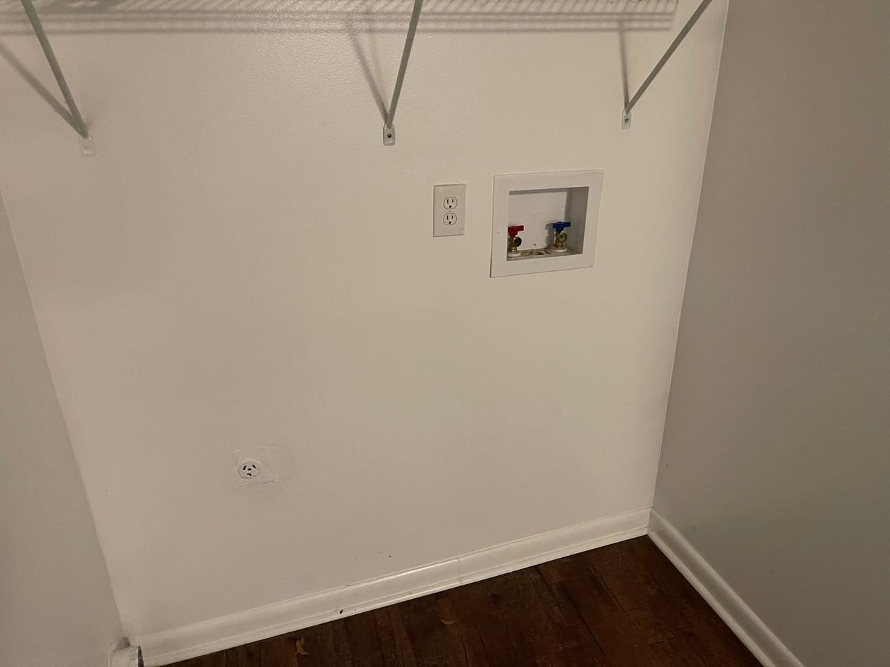 75 Lee Road 122 - Photo 4 of 10