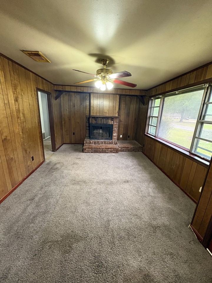 9063 Marva Dr - Photo 4 of 10