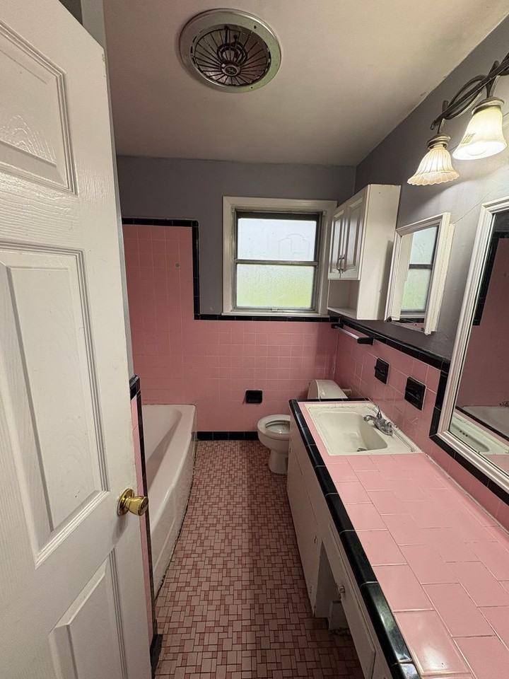 9063 Marva Dr - Photo 5 of 10