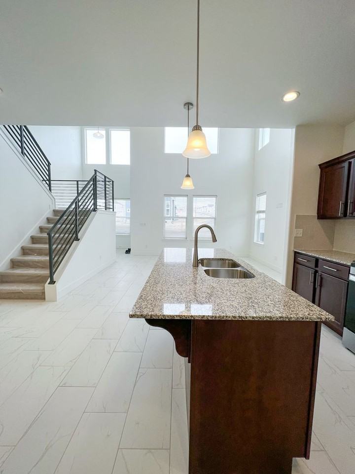 1496 N Sage Dr - Photo 6 of 27