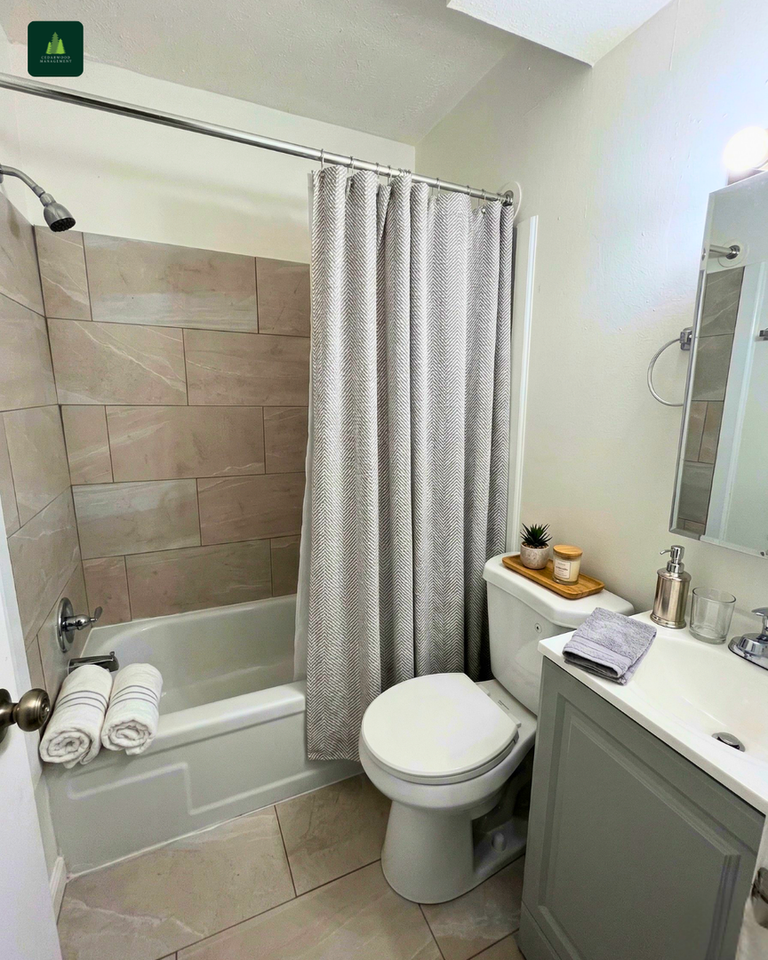 516 Massillon Rd - Photo 6 of 10