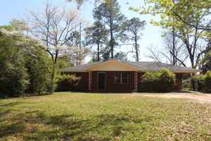 featured image of 924 W Residence Ave #1