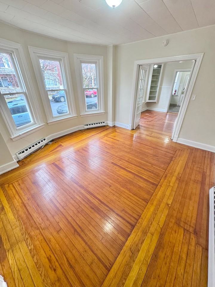 43 N West St - Photo 3 of 15