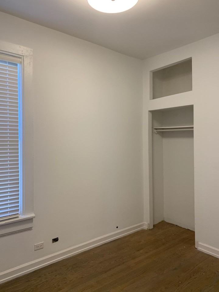 1401 N Oakley - Photo 3 of 11