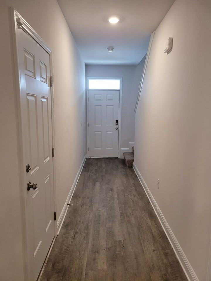 1637 Caleigh Ct - Photo 4 of 19